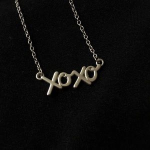 XOXO Silver Choker Necklace